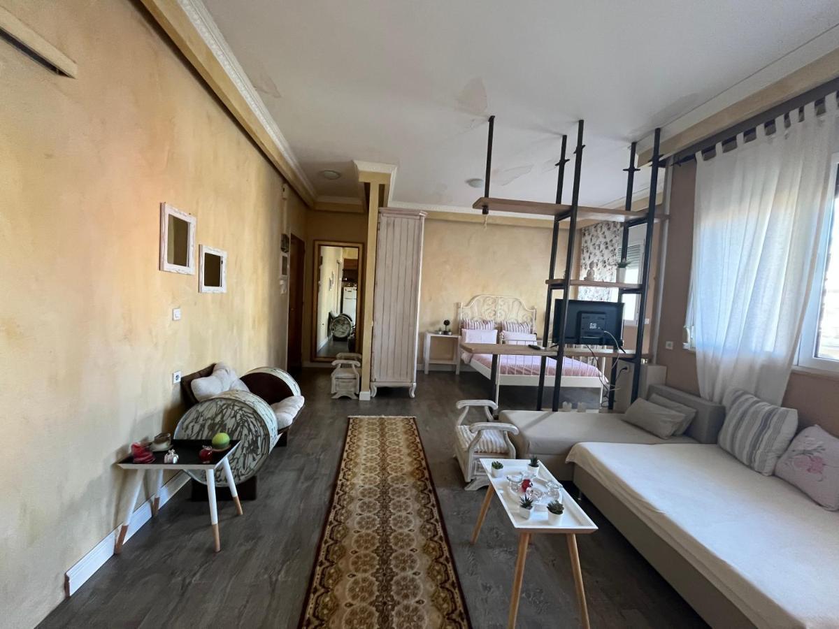 Cosy Apartment In City Centre Ioannina Exterior photo